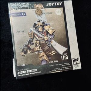 Warhammer Ultramarines Legion Praetor Action Figure